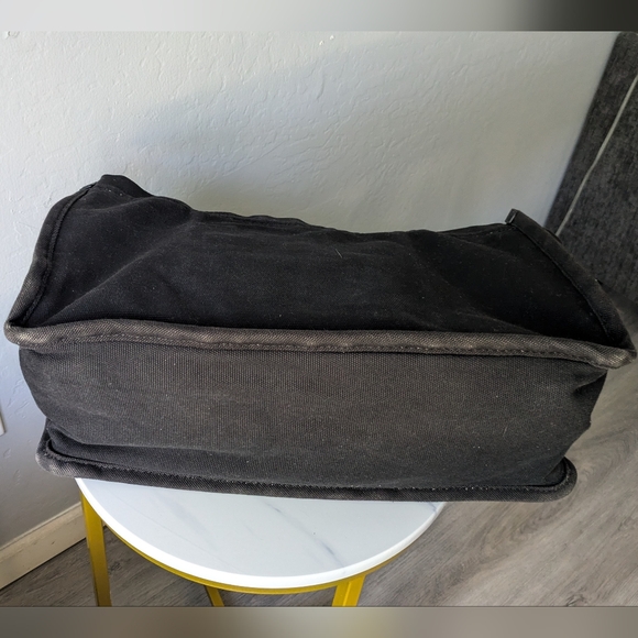 MARC JACOBS CANVAS LARGE TOTE BLACK. - Picture 9 of 15